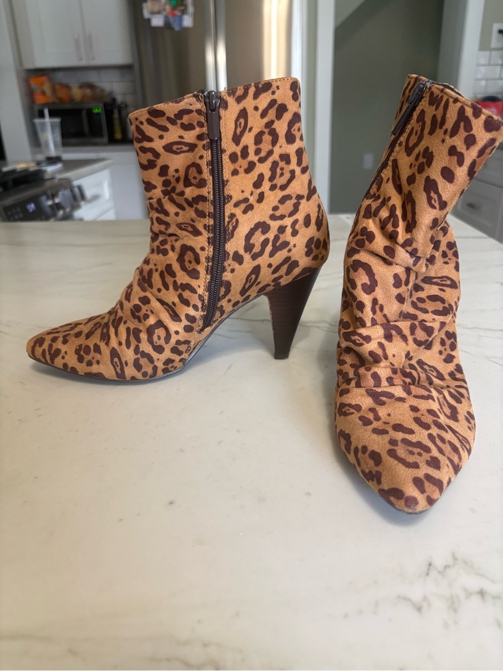 Leopard Print Pointed Toe Ankle Boots - Brown